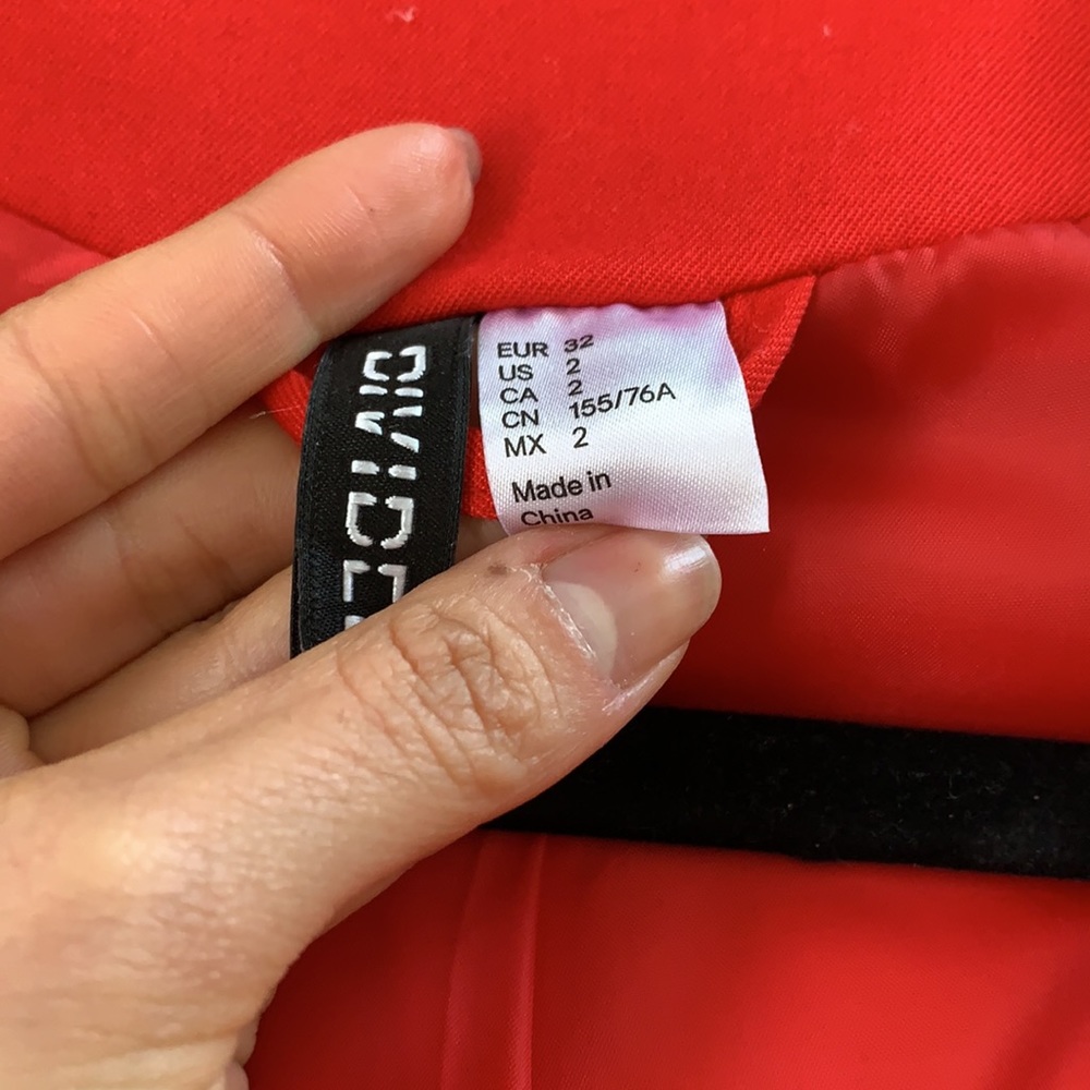 Red blazer - Picture 3 of 5
